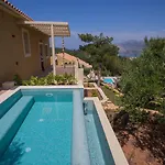 Ionian Vista فيلة *